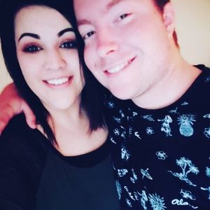 Meet your Posher, Bee